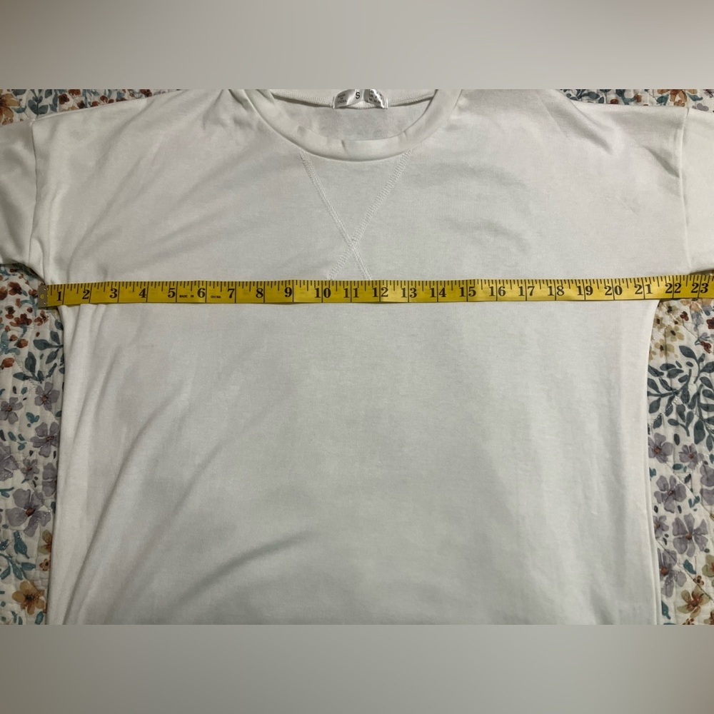 White Long Sleeve Women's Top - Picture 7 of 8